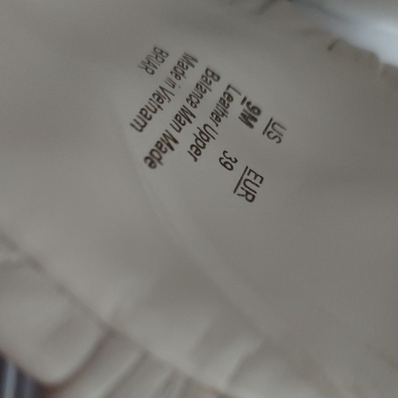 Sam Edelman White Quilted Slide Sandals, Size 9 - Picture 11 of 12